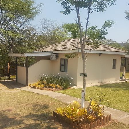 Sand River Cottages Hazyview Extérieur photo