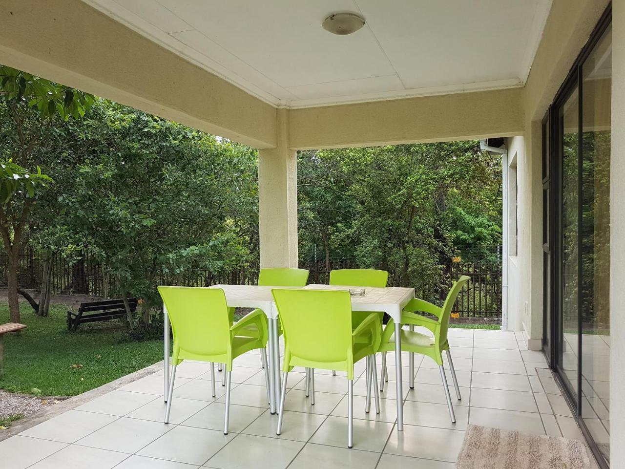 Sand River Cottages Hazyview Extérieur photo